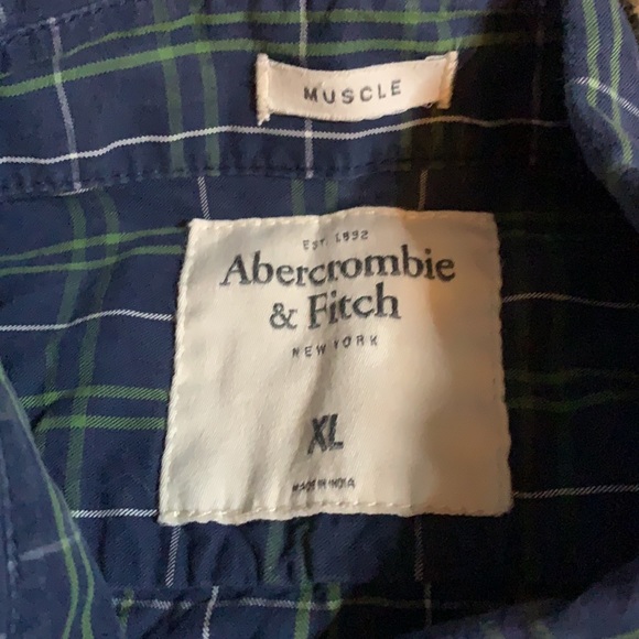 Men’s Abercrombie & Fitch Dress Shirt - Picture 2 of 4